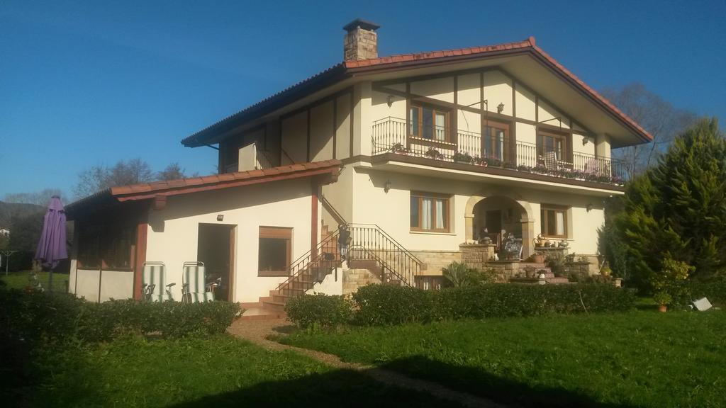 Casa Rural Ibarrondo Etxea Мунгия Экстерьер фото